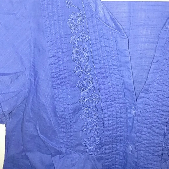 St. John's Bay split neck top - Picture 2 of 2